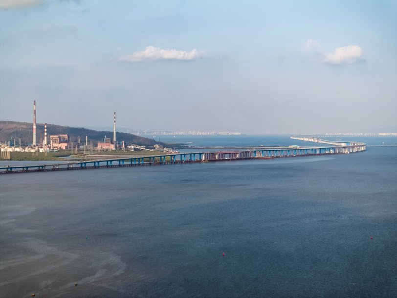 Emerson supports interconnectivity for India’s longest sea bridge with control technology, advanced software 